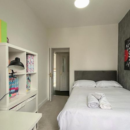 Апартаменты Beautiful 3Bd Flat In Archway Лондон Экстерьер фото
