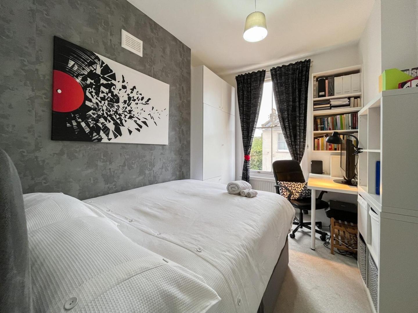 Апартаменты Beautiful 3Bd Flat In Archway Лондон Экстерьер фото